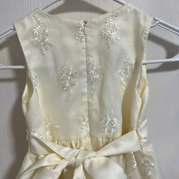 Americas Princess Little Girls Fancy Cream Colored Dress‎ Size 6X Embroidered - Picture 5 of 8